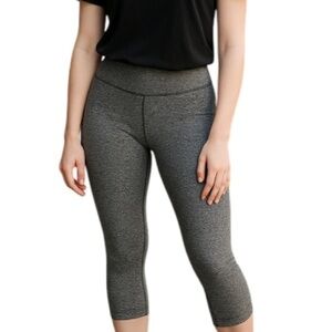VSX Sport Knockout By Victoria Secret Capri Leggings Grey Mix Stretch Yoga M